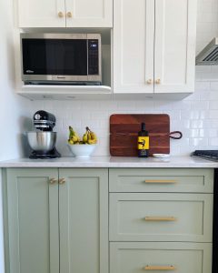 Saybrook Sage HC-114 Paint Color by Benjamin Moore - DecorCreek