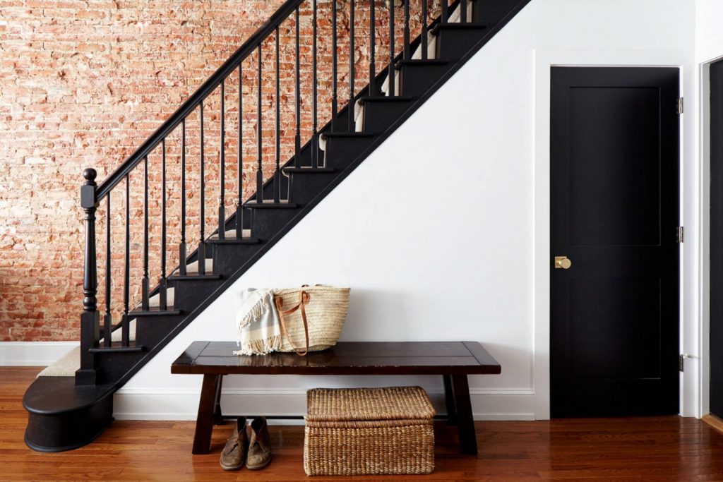 Tricorn Black SW6258 Paint Color by Sherwin Williams