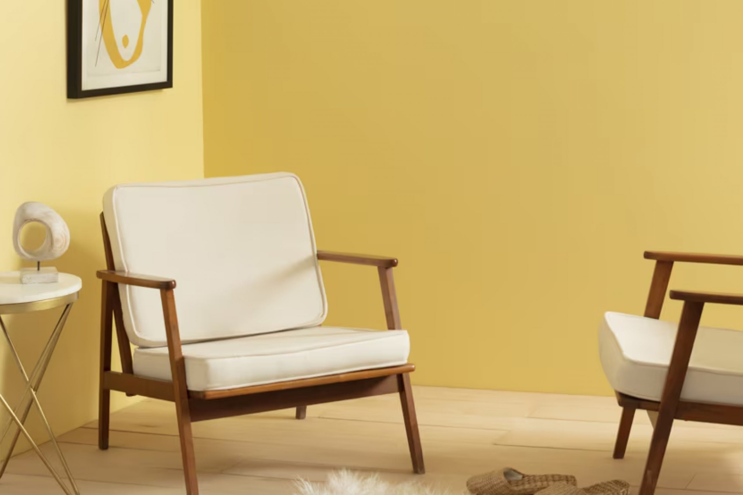 Hawthorne Yellow HC-4 Paint Color by Benjamin Moore