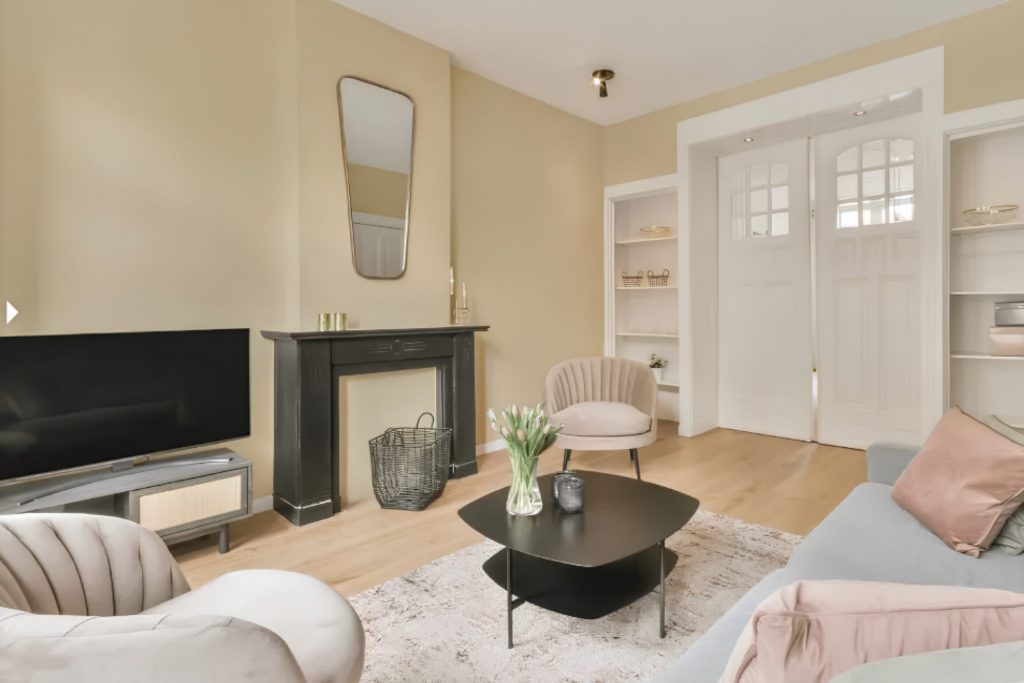 Eaglet Beige SW 7573 Paint Color by Sherwin Williams