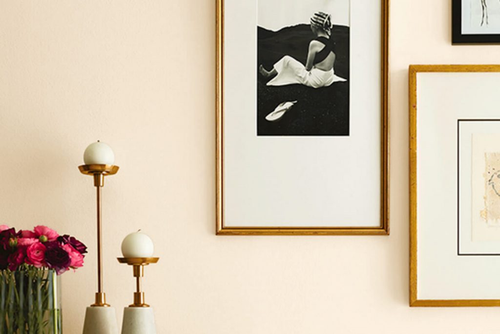 White Hyacinth SW 0046 Paint Color by Sherwin Williams