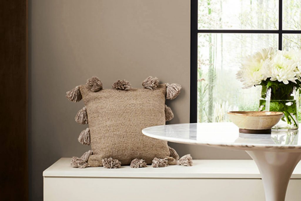 Woodbridge SW 9618 Paint Color by Sherwin Williams