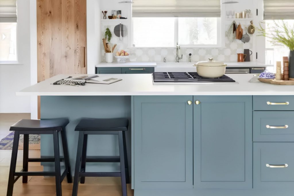Favorite Jeans SW 9147 Paint Color by Sherwin Williams