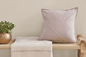 Soft Suede SW 9577 Paint Color by Sherwin Williams