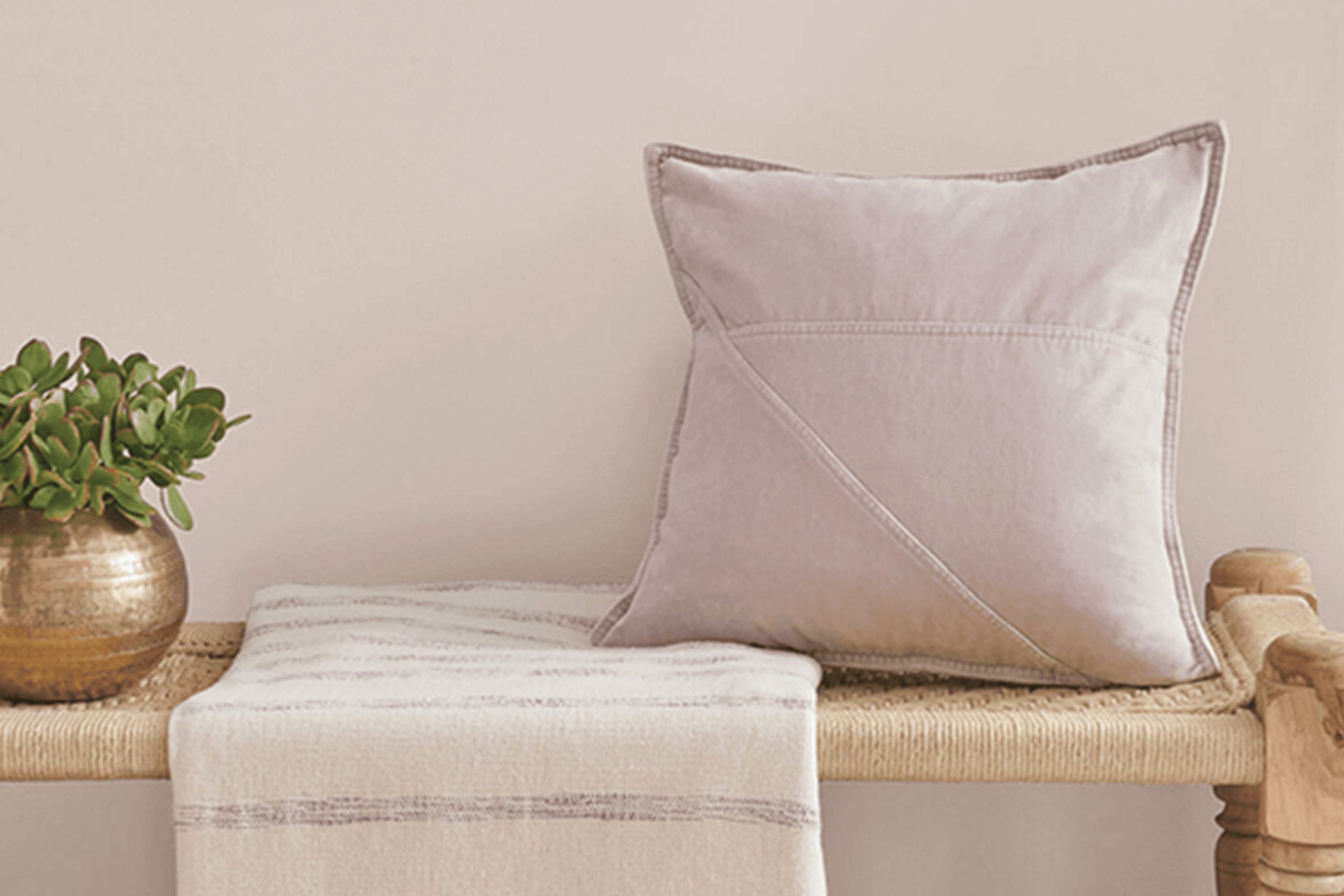 Unfussy Beige SW 6043 Paint Color by Sherwin Williams