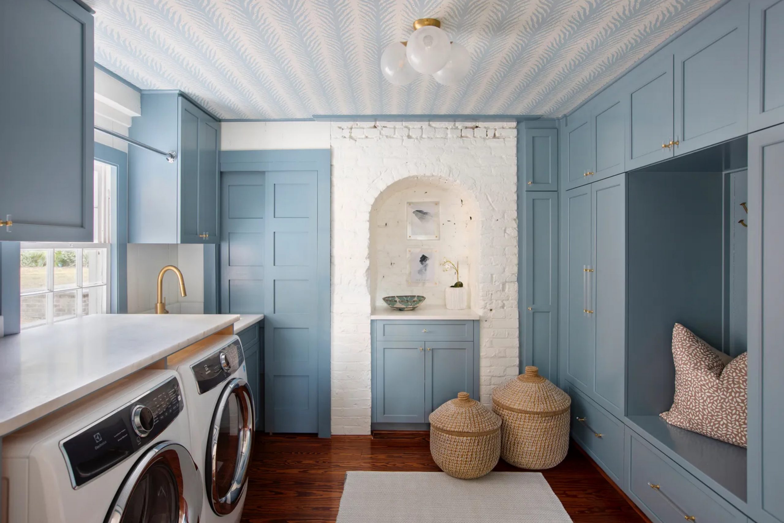 24 Best Paint Colors for the Laundry Room to Brighten Chores and Add Style