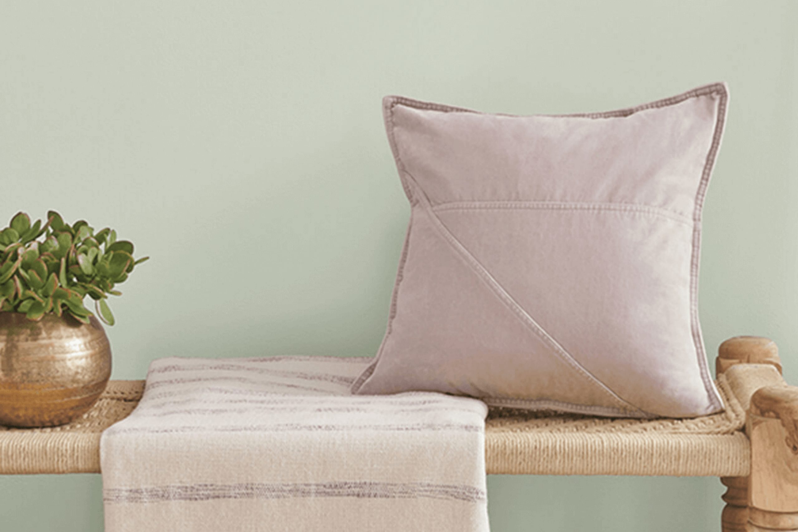 Frostwork SW 0059 Paint Color by Sherwin Williams