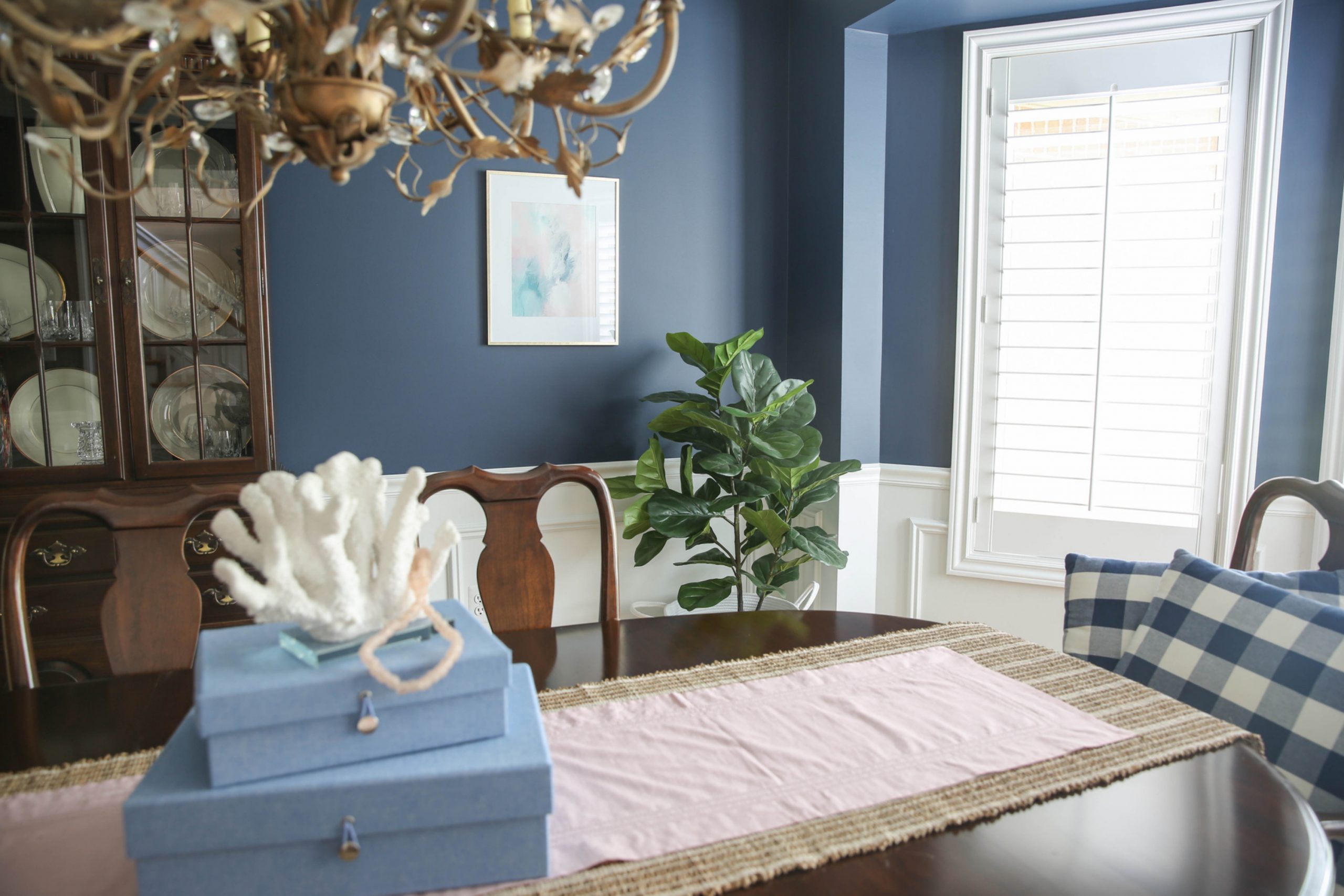 How I Choose the Right Paint Color for a Beach House