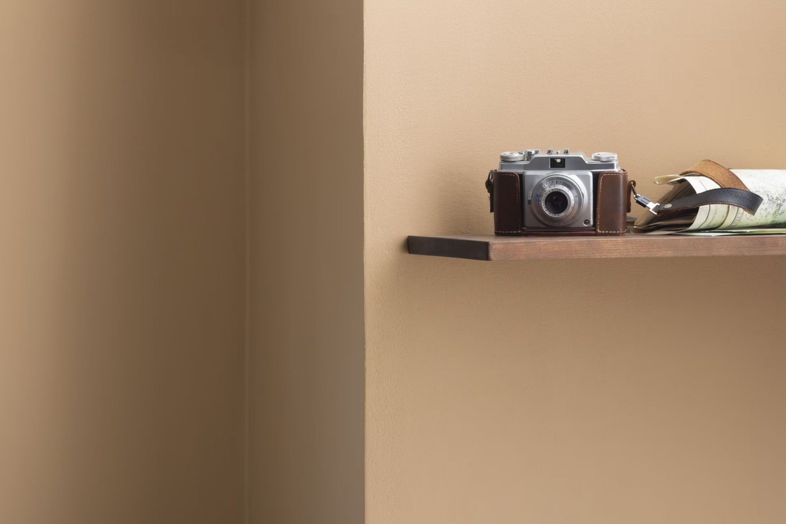 Lingerie AF-200 Paint Color by Benjamin Moore