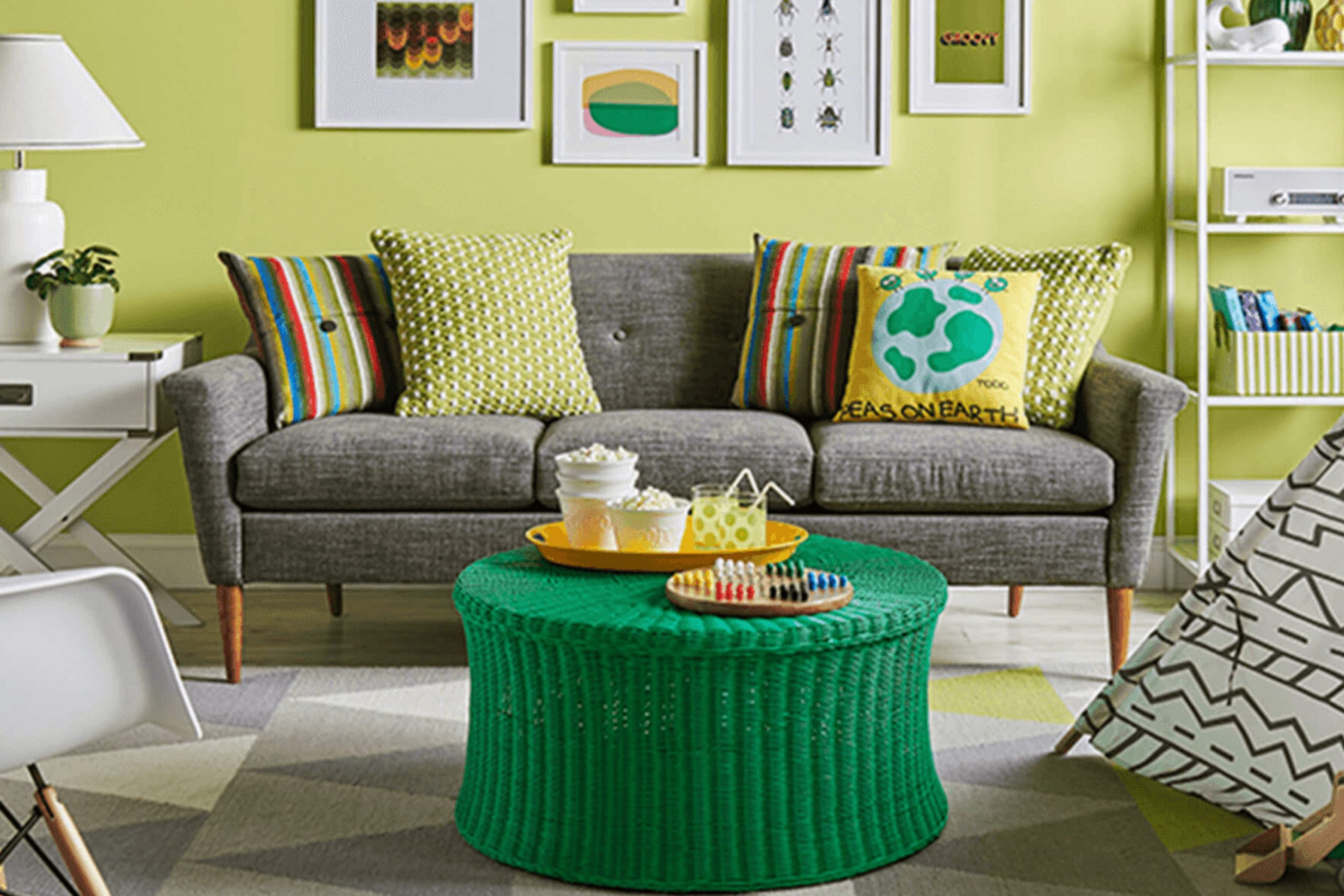 Primavera SW 9031 Paint Color by Sherwin Williams