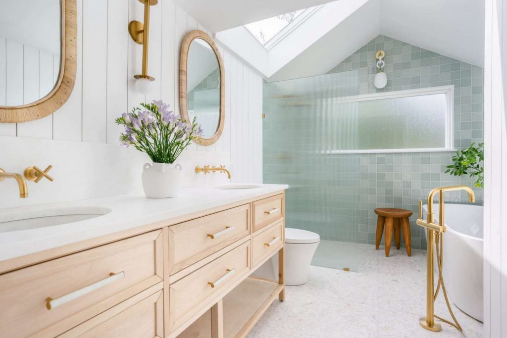 38 spa like bathroom paint color ideas — Designer Picks from Sherwin-Williams & Benjamin Moore