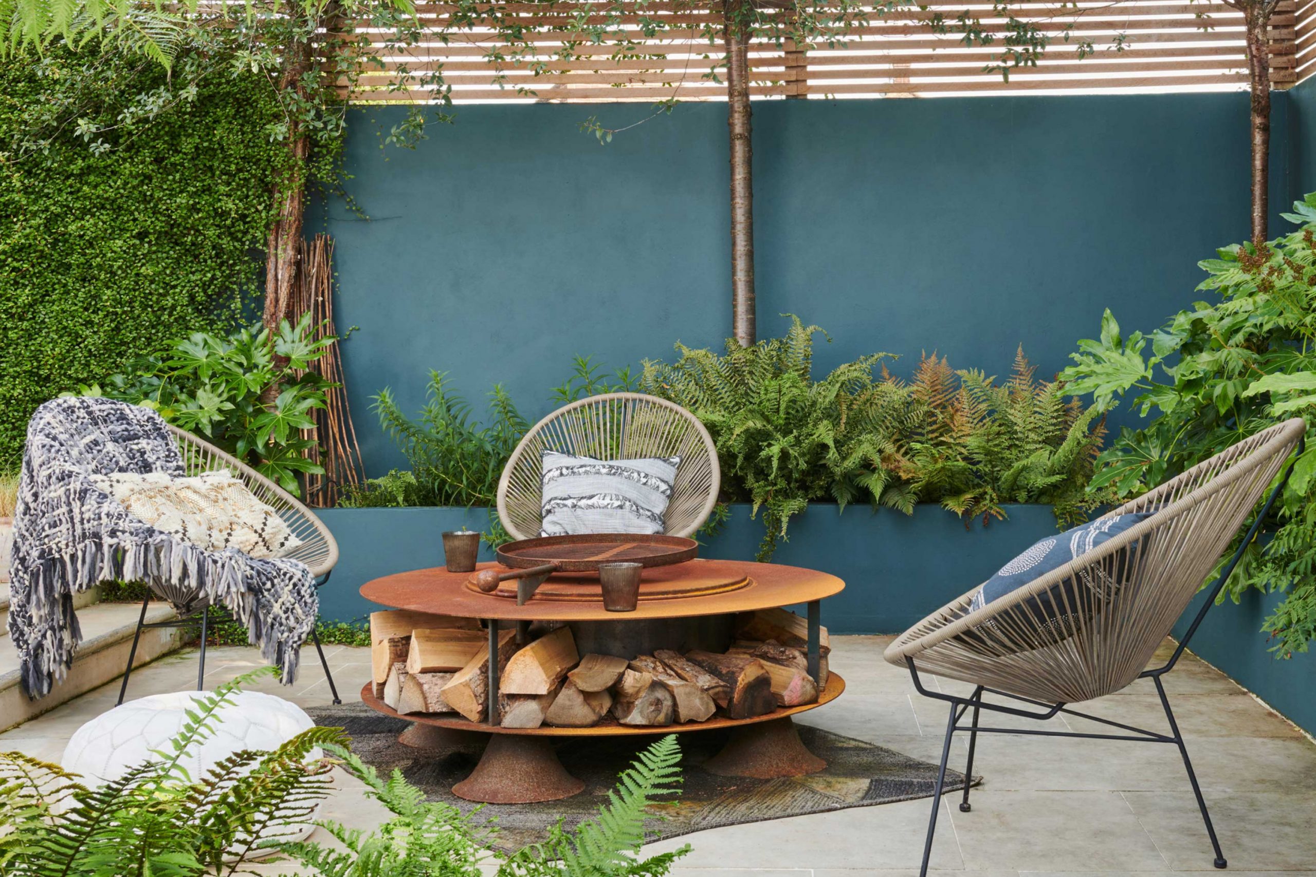 39 Garden Paint Ideas for a Beautiful and Inviting Outdoor Retreat