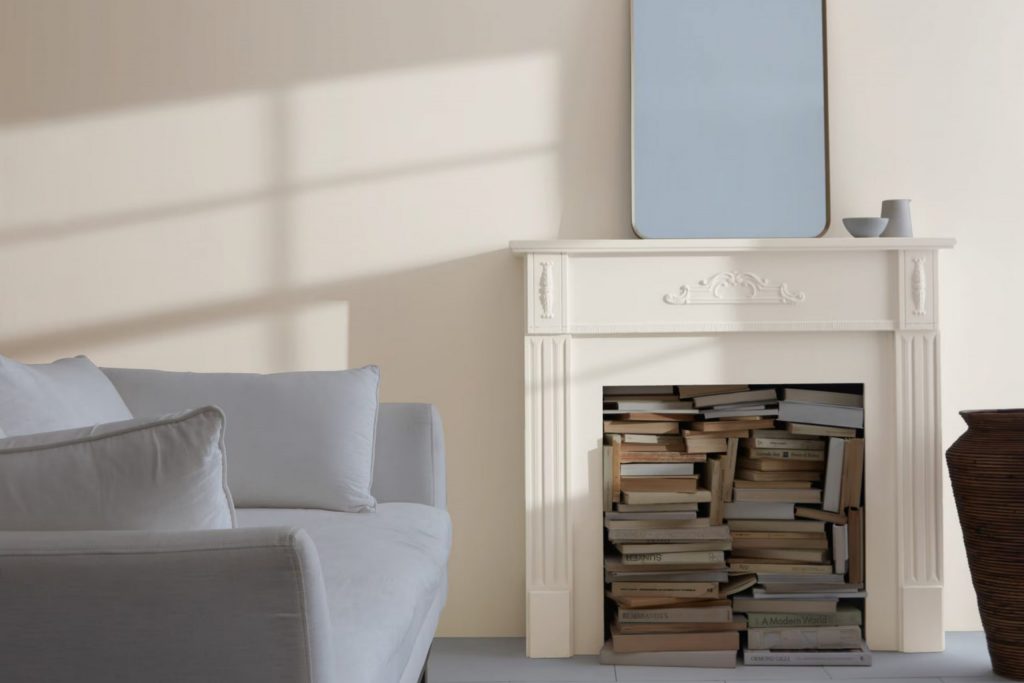Apparition 860 Paint Color by Benjamin Moore