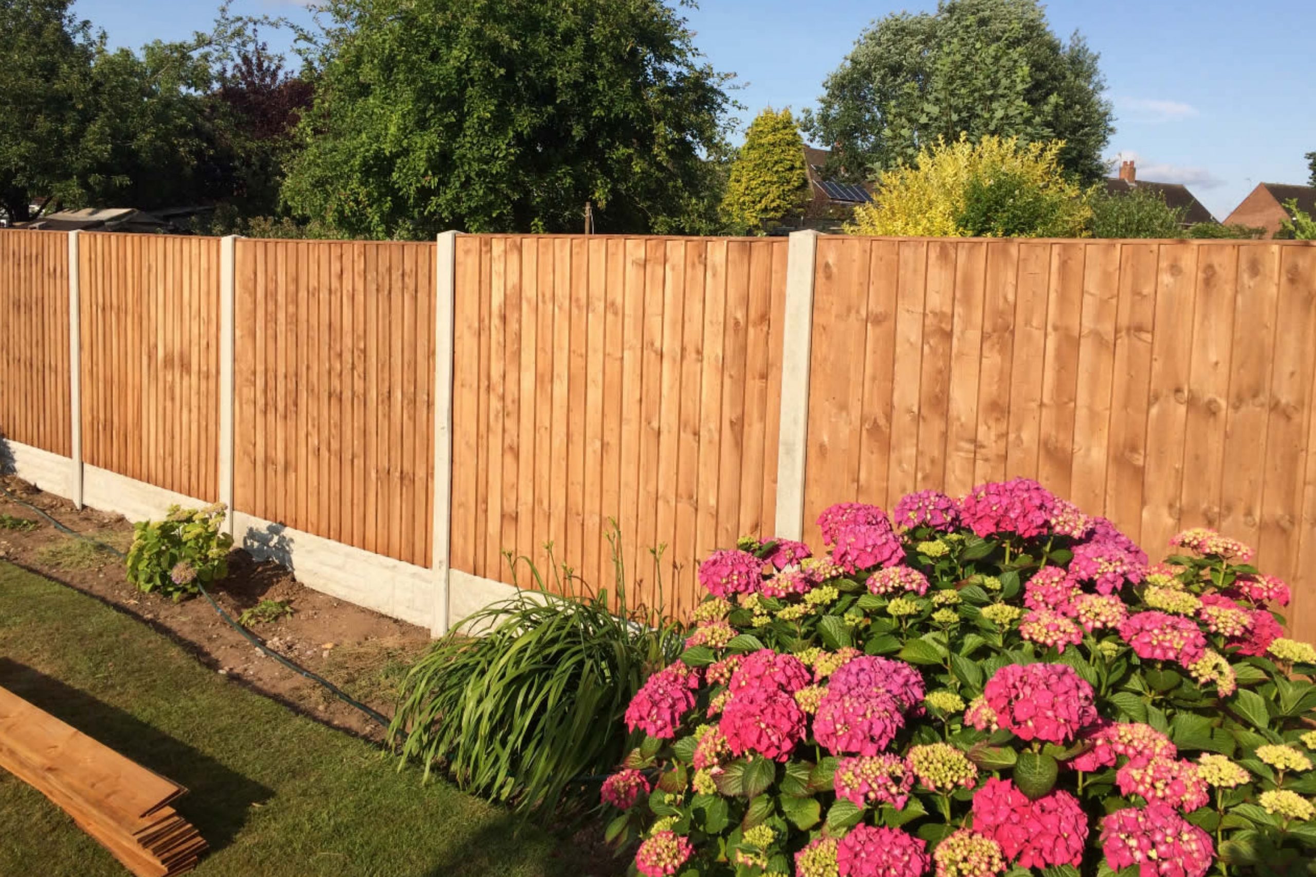 How I Choose the Right Paint Colour for Fences