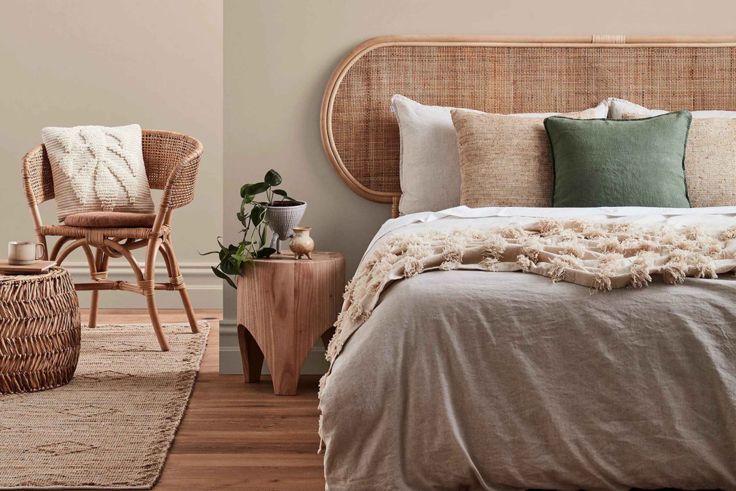 26 Beige Color Palette for the Bedroom – Designer-Approved Warm Neutrals from Sherwin-Williams and Benjamin Moore
