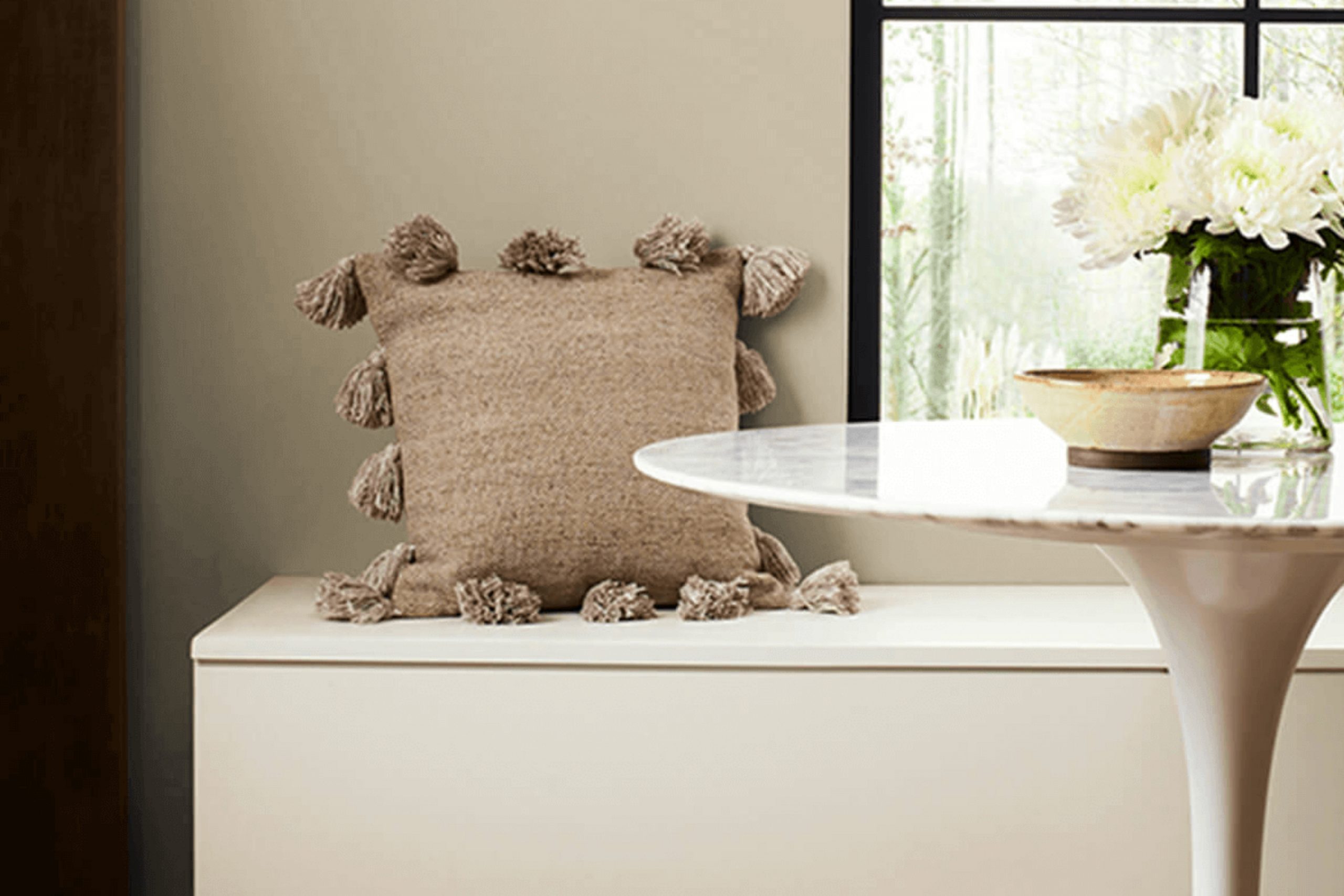 Avenue Tan SW 7543 Paint Color by Sherwin Williams