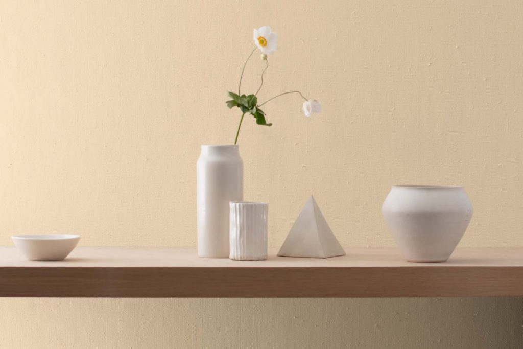 Putnam Ivory HC-39 Paint Color by Benjamin Moore