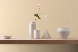 Putnam Ivory HC-39 Paint Color by Benjamin Moore