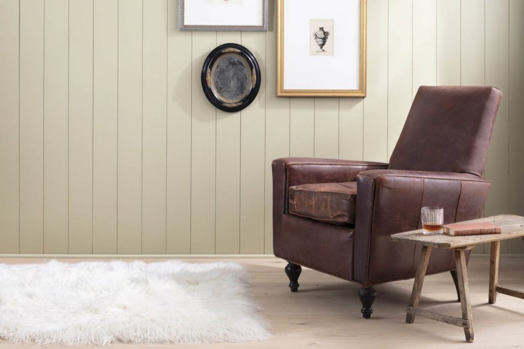 Tapestry Beige OC-32 Paint Color by Benjamin Moore