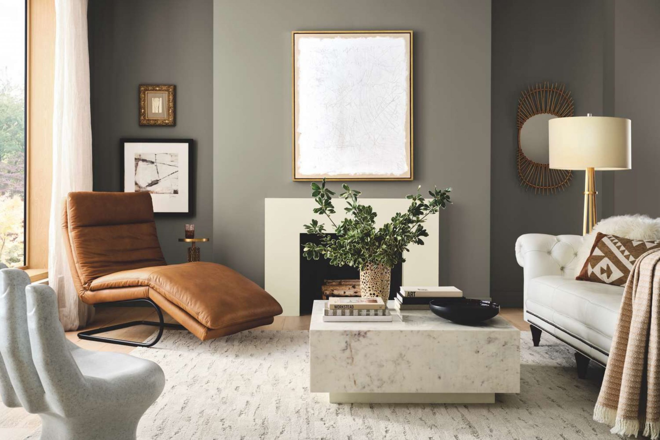 How I Choose the Perfect Navy Blue Shade for a Bedroom