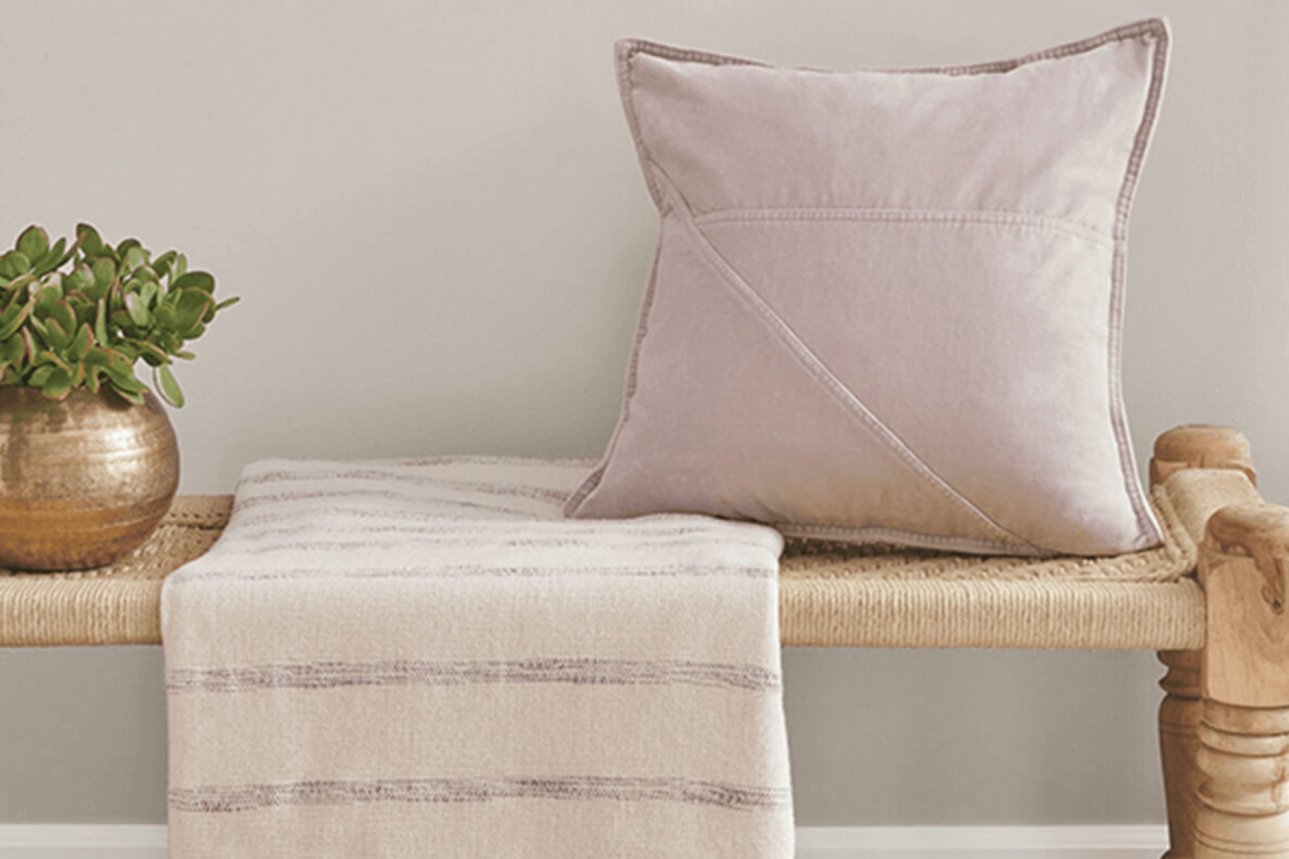 Things to Know Before You Choose Alpaca SW 7022 by Sherwin Williams