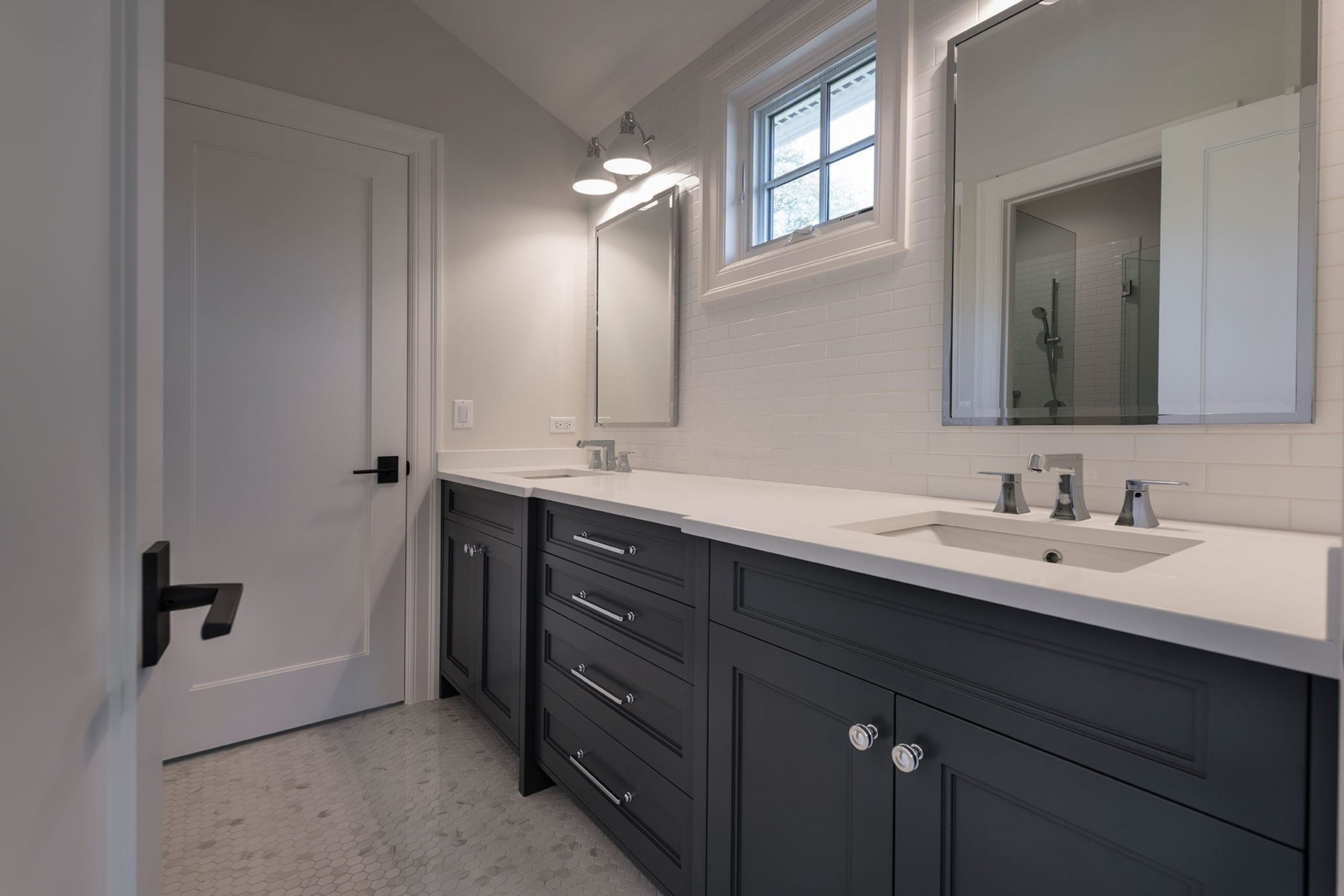 How I Choose the Right Door Paint Color for a Bathroom