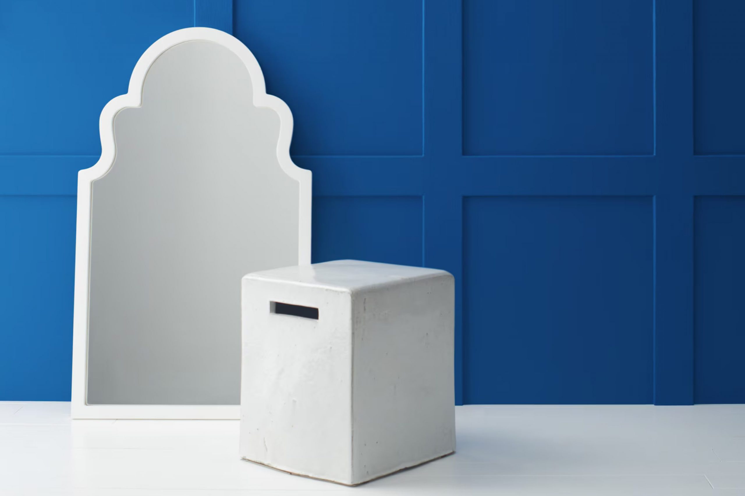 Dark Royal Blue 2065-20 Paint Color by Benjamin Moore