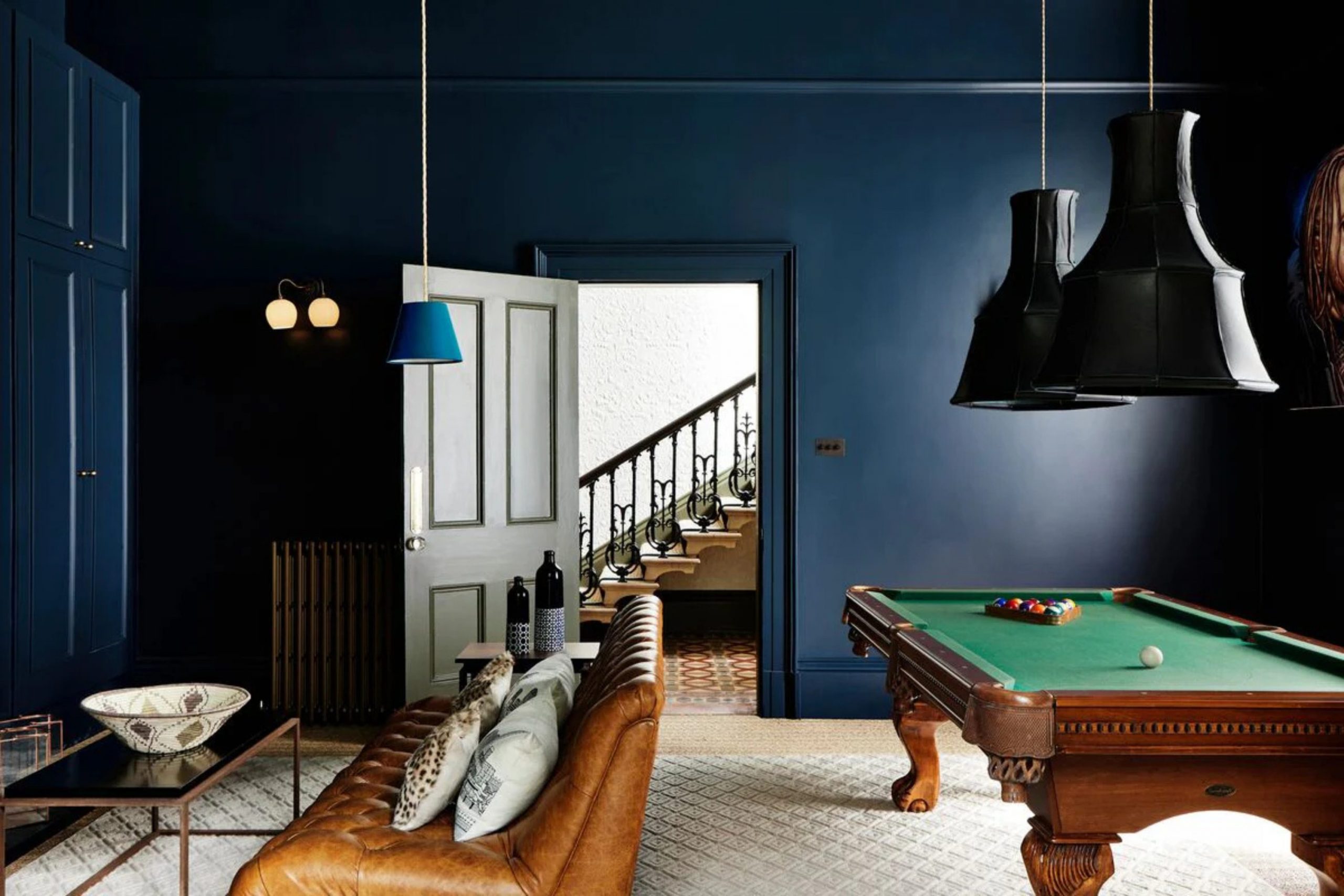 How I Choose the Perfect Dark Blue Shade for Any Room
