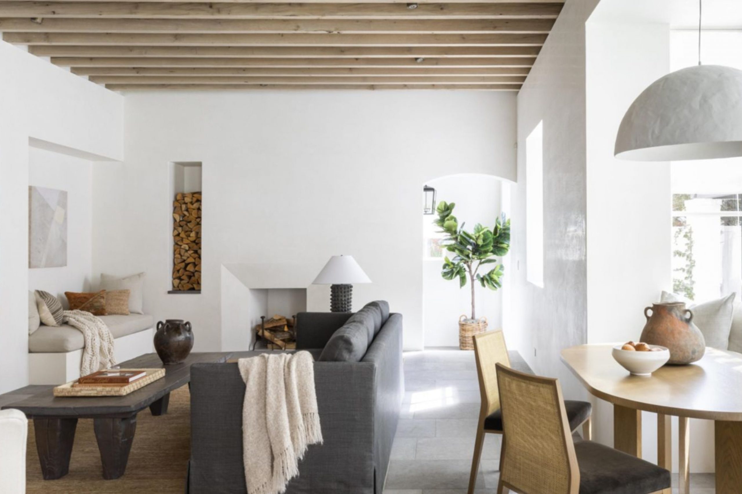 25 Best Colors That Goes With Greek Villa by Sherwin Williams for a Bright and Cozy Home
